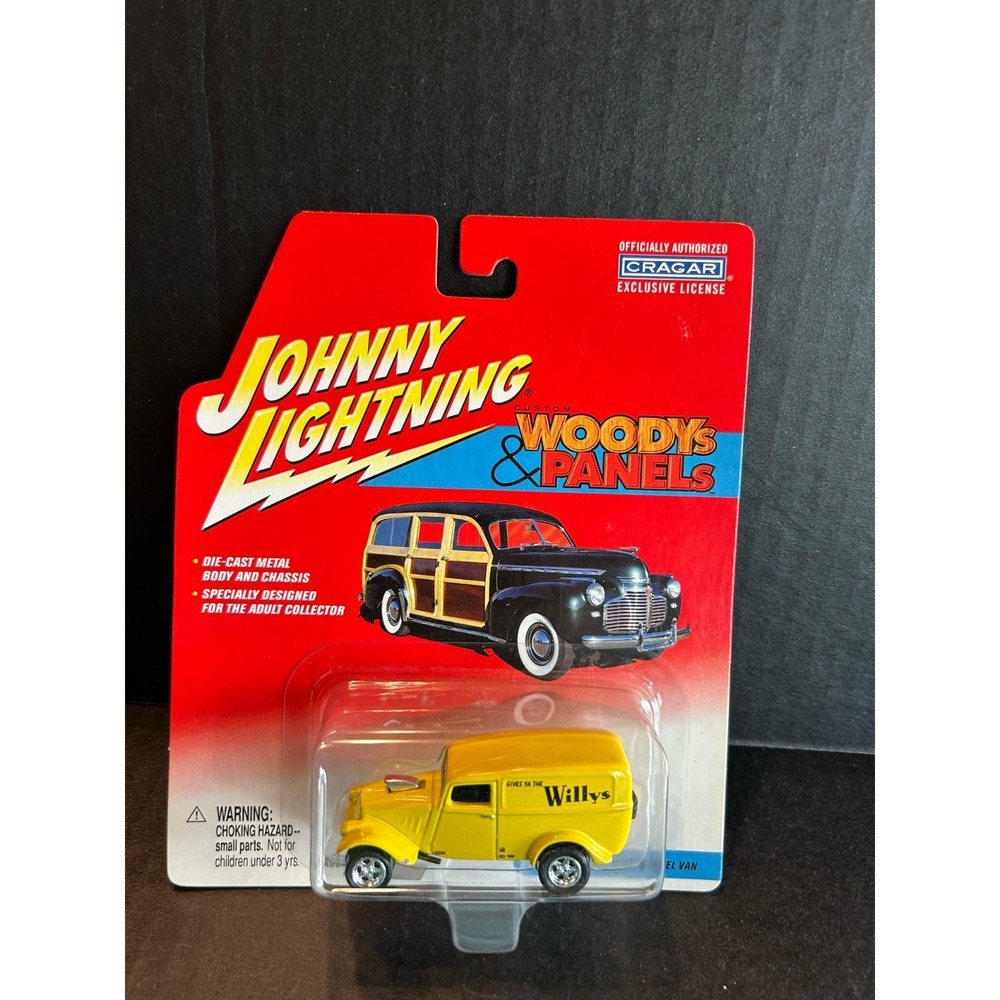 Johnny Lightning Woodys & Panels '33 Willys Panel Van Yellow NEW MOC